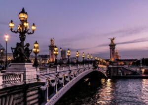 Les Meilleurs Bars de Paris : Un Guide Incontournable