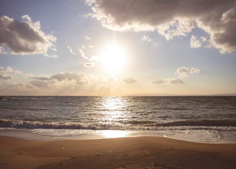 soleil plage mer océan vacances