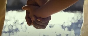Comment se termine le film Demain tout commence : explication de la fin