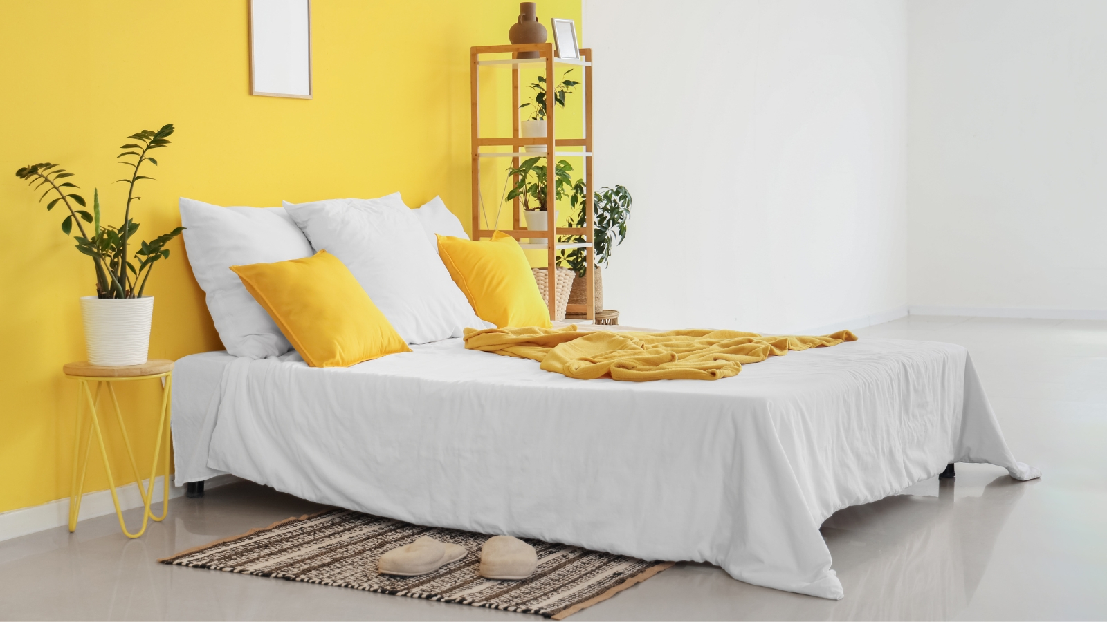 plaid doux plaid polaire sur un lit