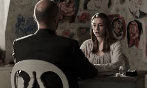 Taissa Farmiga dans le rôle d'Anna manipulatrice de mémoire dans Mindscape